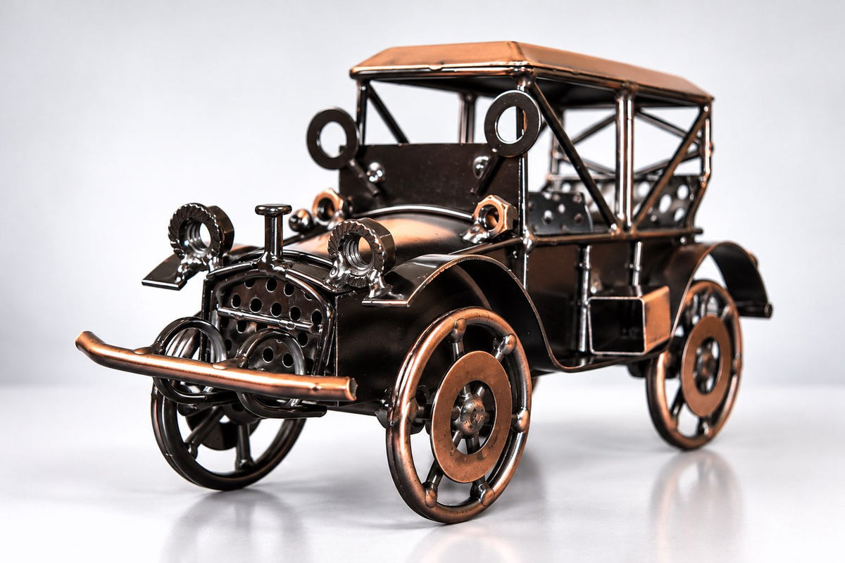 CARRO CLASICO VINTAGE ARTESANAL DE METAL, DECORACION INDUSTRIAL STEAMPUNK.